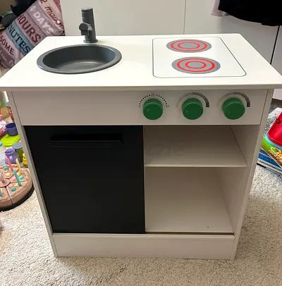 Kids kitchen set