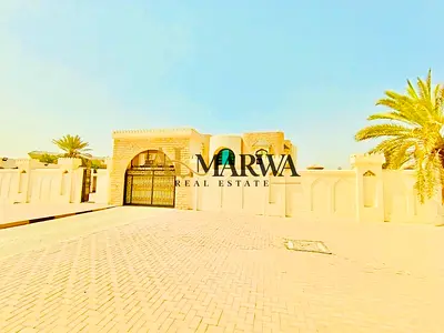 Spacious & Bright 9-BedRoom Very Big SiZe Villa