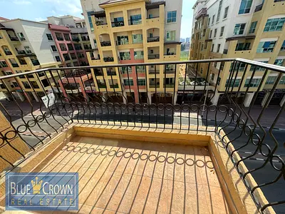 Spacious 2 BHK Close To Metro Station And Park