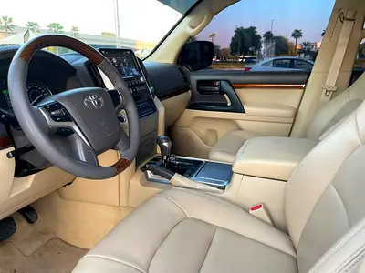 2016 Toyota LAND CRUISER 照片 16