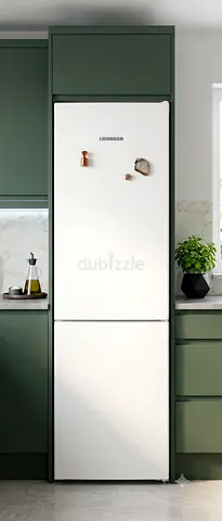 Liebherr Bottom-Freezer Refrigerator – Excellent Condition, Lightly Used 6–12 Months