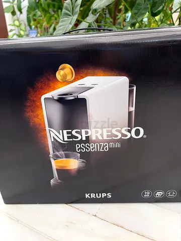 Nespresso Essenza Mini Krups Coffee Machine