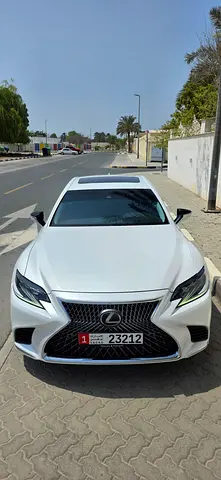 لكزس ال اس ٥٠٠ بحاله ممتازه
