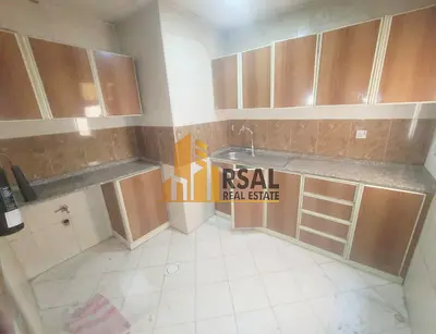 1BHK With 2Bathroom With Balcony/Family Building/Near School Area