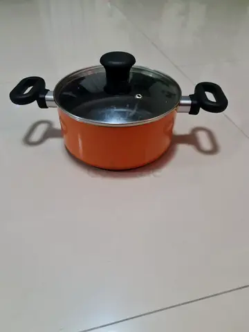 Cooking pot - Tefal ( 8 Inch Width), Just 40 Only