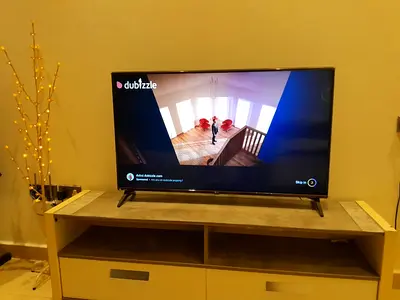 SMART TV, LG 49 INCHES FOR SALE. WITH ORIGINAL PACKING