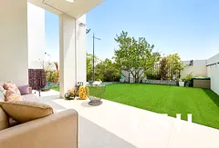 Modern Sleek Upgrades l Single Row l Vacant on Transfer