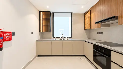 MODERN LAYOUT | PREMIUM QUALITY | BRAND NEW