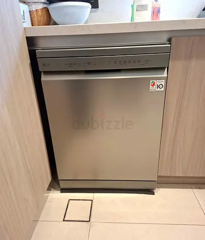 LG Silver Built-in Dishwasher - Good Condition