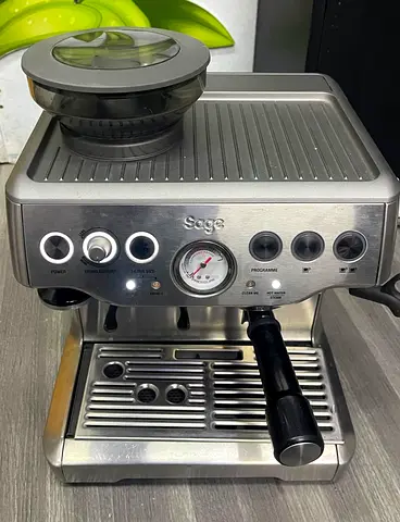 Sage Barista Express Espresso Machine with Grinder (Model BES870) ☕