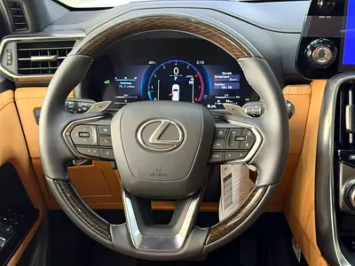 صورة 12 لـ 2026 Lexus LX-SERIES