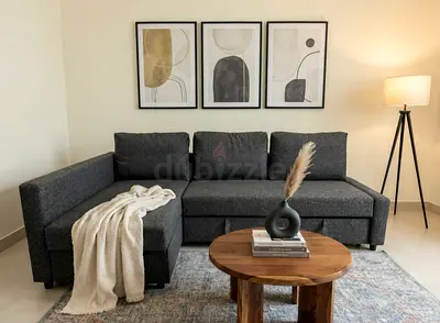 Comfortable L-Shape Sofa
Spacious seating with a convenient sofa-bed function and storage compartmen