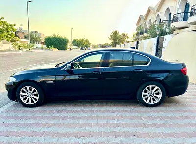 2013 BMW 5-SERIES 照片 1