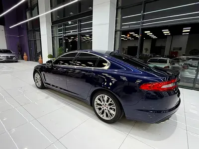 2015 Jaguar XF — фото 6
