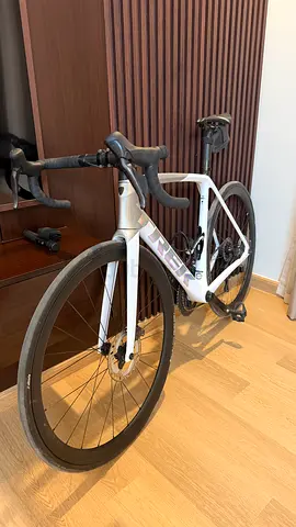Trek SL7 2024 Road bike