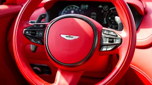 2023 Aston Martin DBX 照片 6