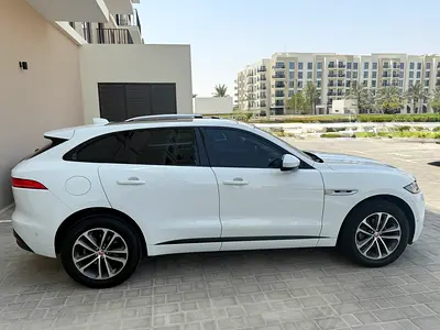 2019 Jaguar F-PACE — фото 4