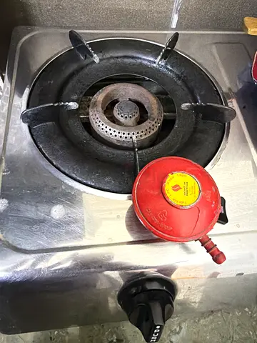 Gas Regulator with Gas Stove urgent sale