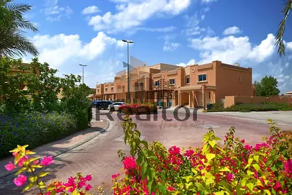 Spacious 5 Bed | Double Row | Affordable | For RENT