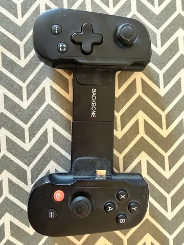 Backbone-mobile game controller -excellent condition, rarely used. Best for Iphone & Android