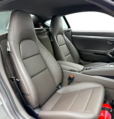 2025 Porsche 718 缩略图 14