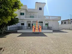Luxiry 8 BR | 3 Kitchen | Ready To move | 4 Separate Rooms | Big Yard