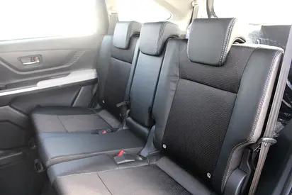 صورة 15 لـ 2026 Toyota VELOZ