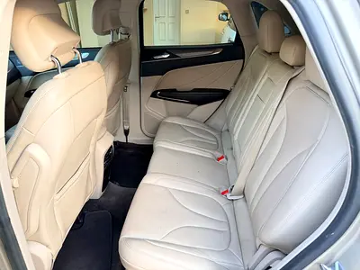 صورة 11 لـ 2017 Lincoln MKC