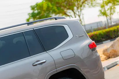 صورة 6 لـ 2022 Toyota LAND CRUISER