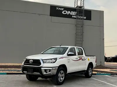 Toyota Hilux Double Cab DLS 2025 GCC Specs - Brand New