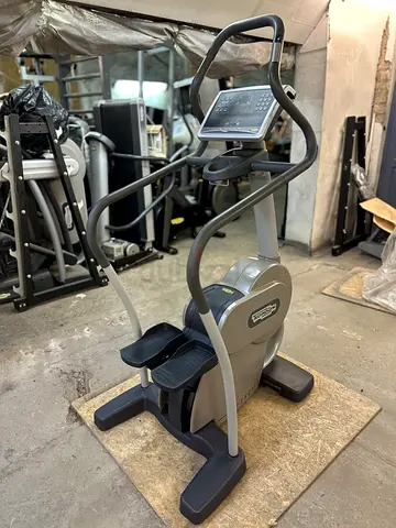 Technogym Excite Stepper 700 SP (Self Powered!)