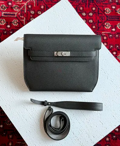 Hermès Kelly Dépêches 25 pouch