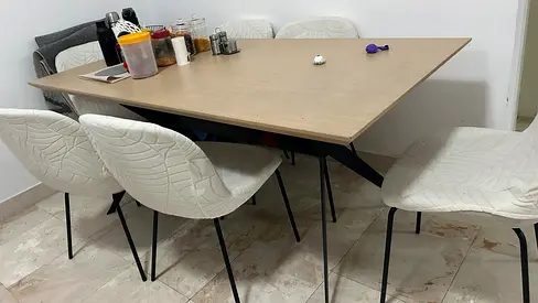 6 Seater Dinning set - 450 Available today