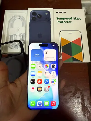 iPhone 17 Pro 256GB super clean, TDRA (E Sim only) water resistant, in warranty