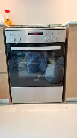 Siemens 4 burner full gas cooker latest model same like new condition