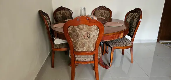 Dinning table