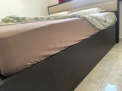 King-size storage bed frame with headboard and mattress of 26 inch with 10 year warranty of home box