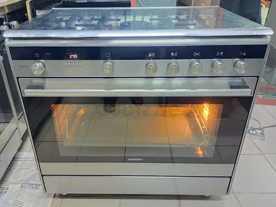 Siemens brand Iq700 top gas oven electric cooking range 90x60cm Good condition everything good