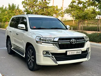 Toyota Land Cruiser GXR 2021 | GCC Specs | Pristine Condition