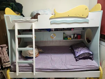 Bunk bed