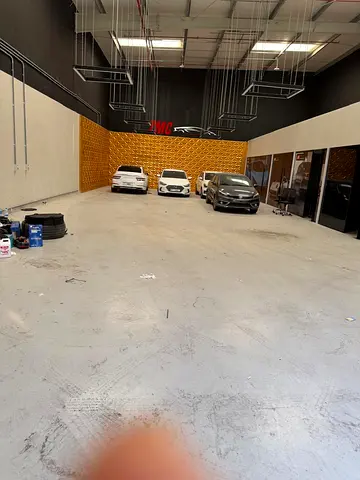 3650 sq ft road warehouse with Toilet/Pantry @68 for car detailing/garage/carpentary and light commercial activities Power 40 kw