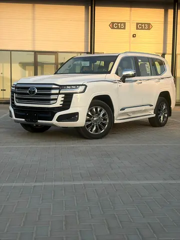 LAND CRUISER VXR TWIN TURBO HYBRID