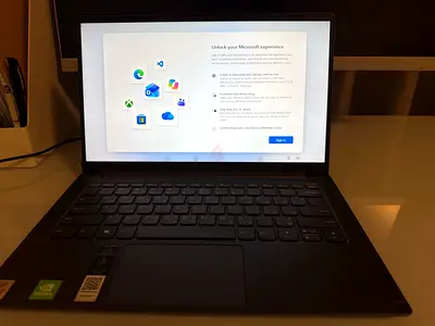 Lenovo Yoga Slim 7 14” | Core i7 | 1 TB SSD | NVIDIA MX350 - good conditions, barely used