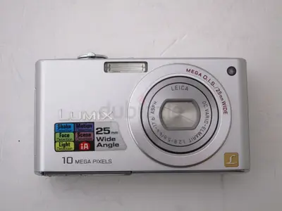 Panasonic Lumix DMC-FX36 Compact 10MP Point-and-Shoot Camera - Silver
