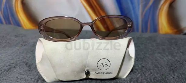 Ambassador Oval Frame Sunglasses with Soft Case