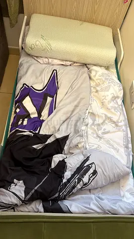 A small bed