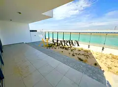 Luxury 5-Master BedRoom & Maid Room & Private Beach & Ajmal Makan Waterfront Villa