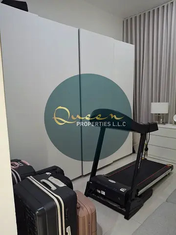 شقة فاخرة مفروشة بالكامل VIP غرفتين وصالة للبيع في أبراج غلفا تاور مدينة الإمارات عجمان الطابق 20 مساحة 1162 قدم دفعة أولى 340000 درهم وقسط ربع سنوي