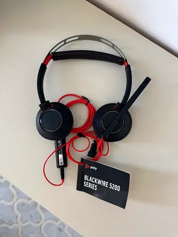 Plantronics Poly Blackwire 5220 Stereo USB-C Headset +3.5mm Plug +USB-C/A Adapter - Mint Condition