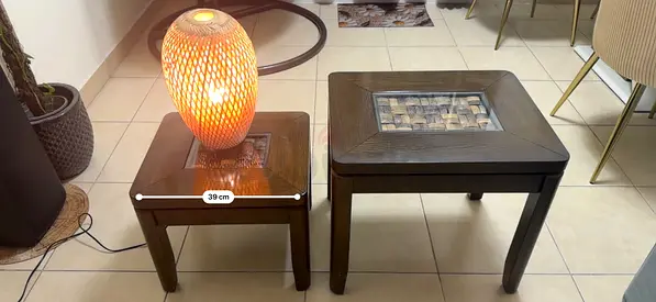 2 tables with lamp